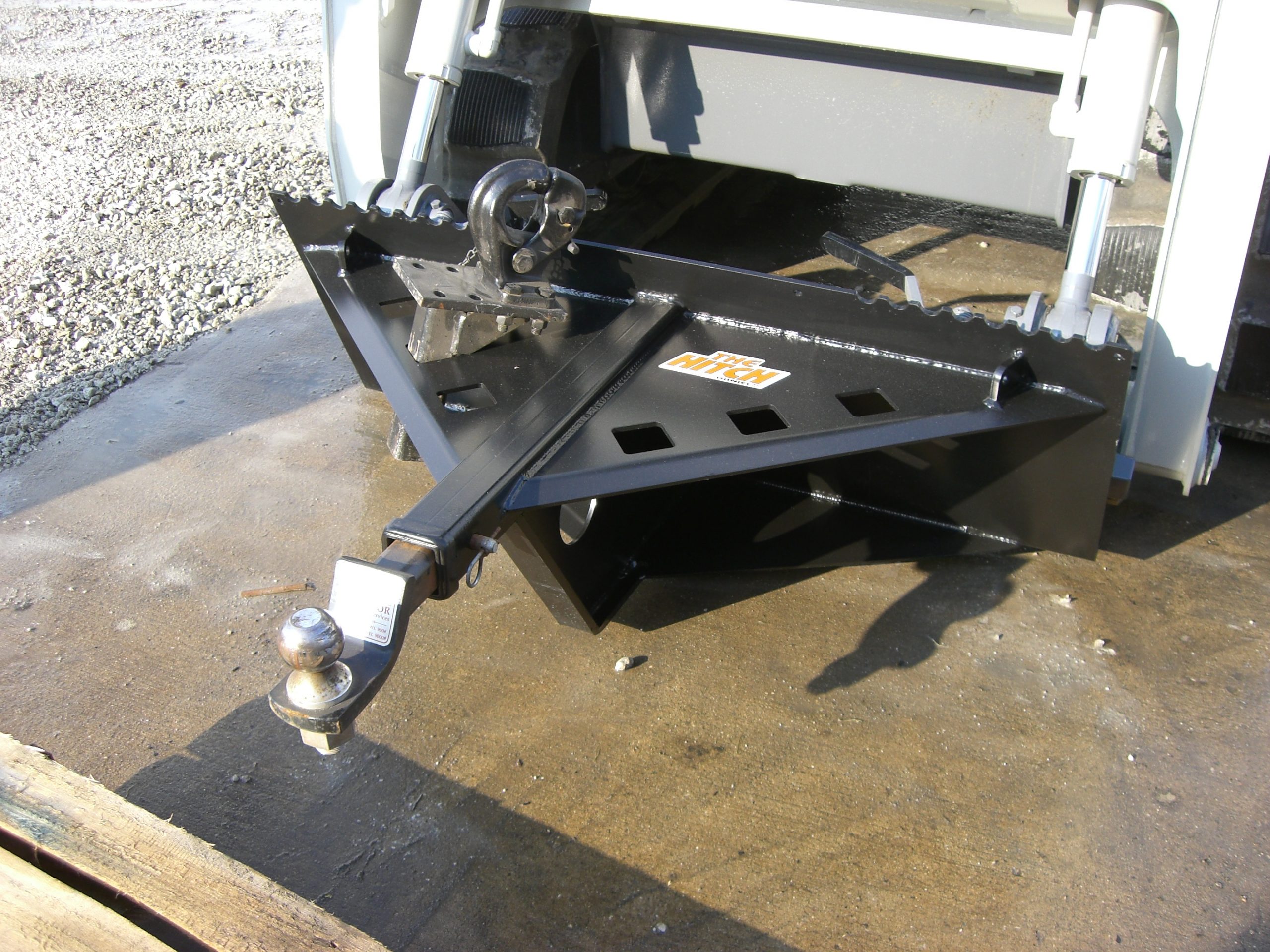 The Hitch Skid Steer Attachment Daniel Mfg. Inc.
